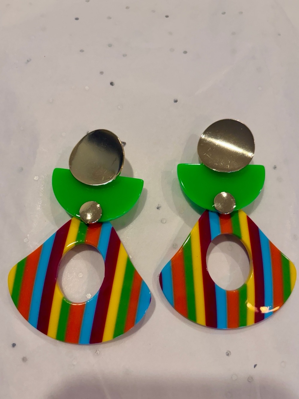 Colorful Striped Acrylic Statement Drop Earrings - Green & Multicolor